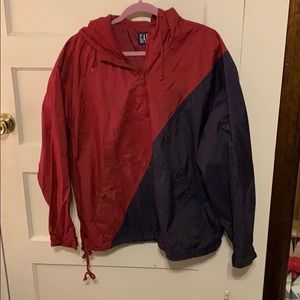 Rain jacket / wind breaker